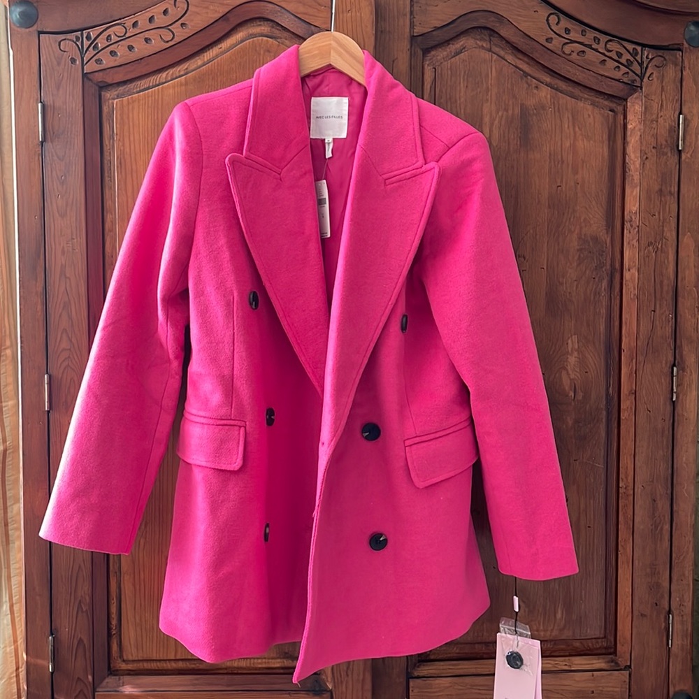 NWT AVEC LE FILLES DOUBLE BREASTED HOT PINK WOOL “FEEL” COAT. SIZE M.